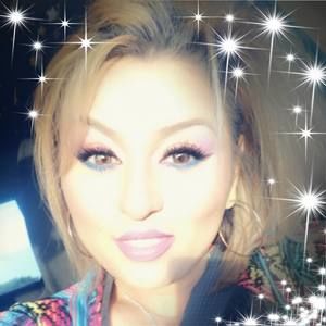 Meet your Posher, Monica